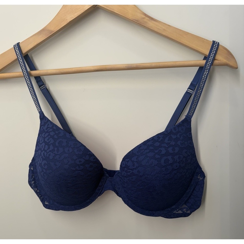 Victorias Secret Pink Wear Everywhere Push Up Bra Size 34B Cheetah Sexy Romantic